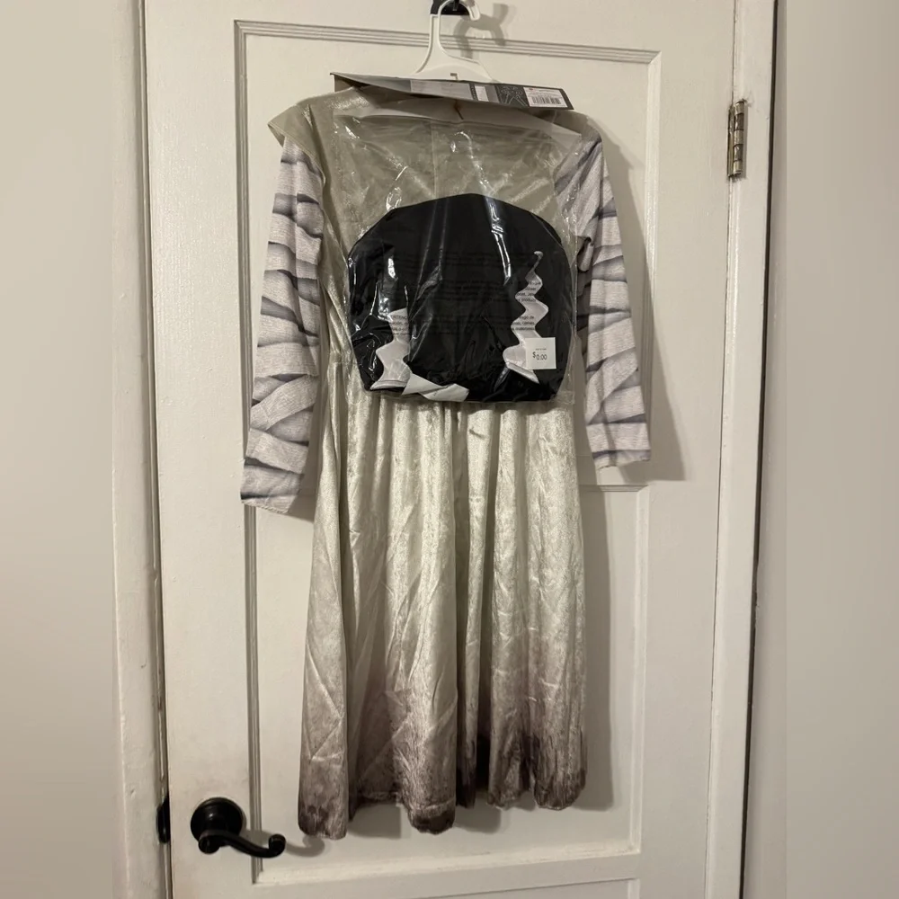 Bride of Frankenstein Child Costume Sz medium